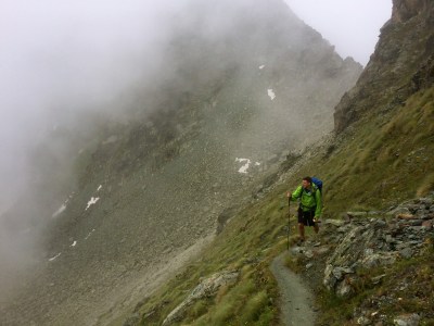 Trail to Riedmatten, above the Chevres trail